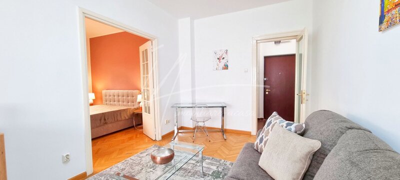 Sala Palatului, Cismigiu, Luterana, inchiriere 2 camere mobilat si utilat